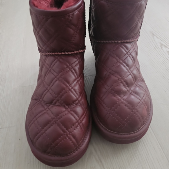 UGG Red Quilted Boots - Picture 2 of 2